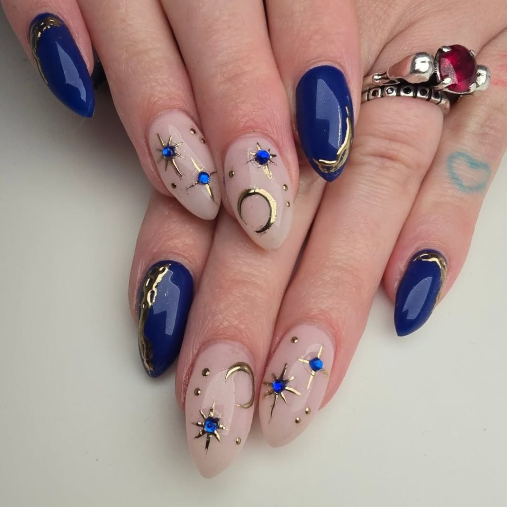 starry nail art for autumn 2025