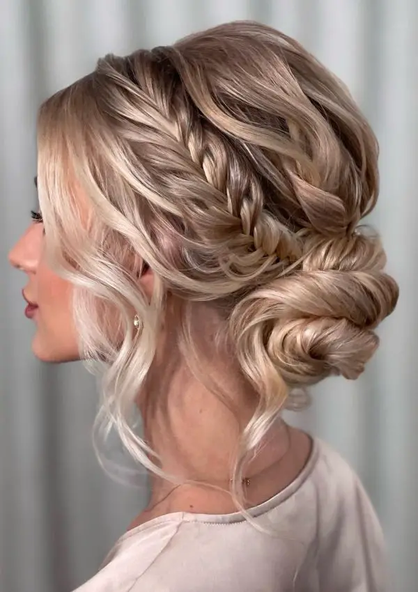 30 Gorgeous Wedding Hairstyles for Short Hair : Look Flatterring for Your Big Day