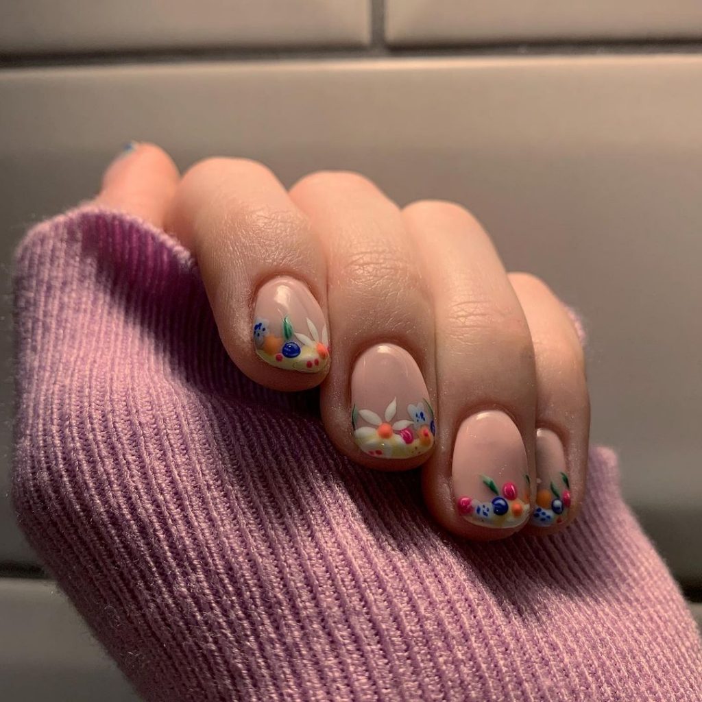 Dainty daisies nails 
