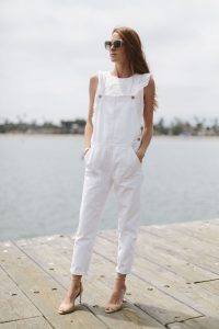 25 All-White Outfit Ideas for Trendy Stylish Look – MorningKo