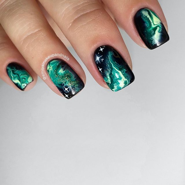 Fantasy green nails 