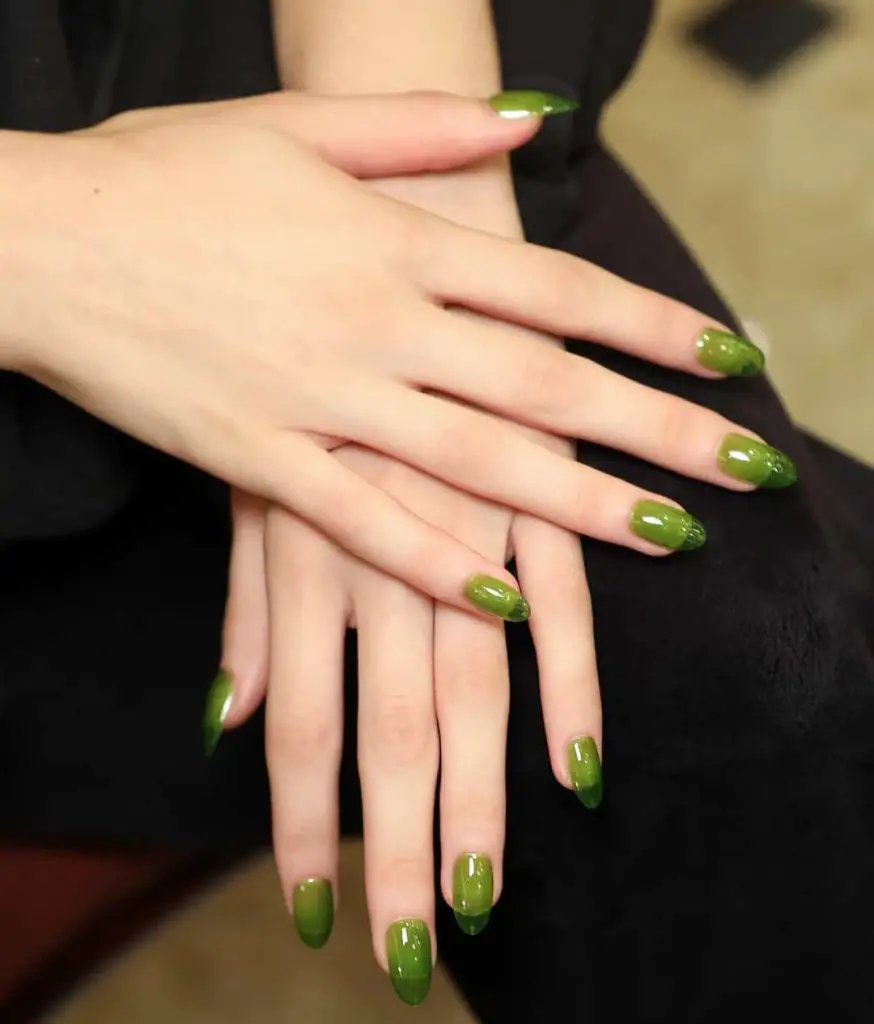 Slim Green Nails 2022 ~Morningko
