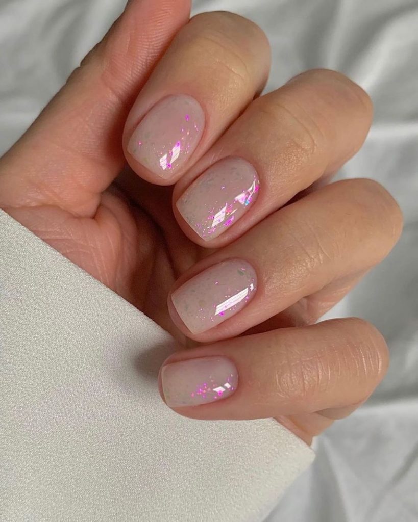 Glossy gel nails | Nude nail colors 
