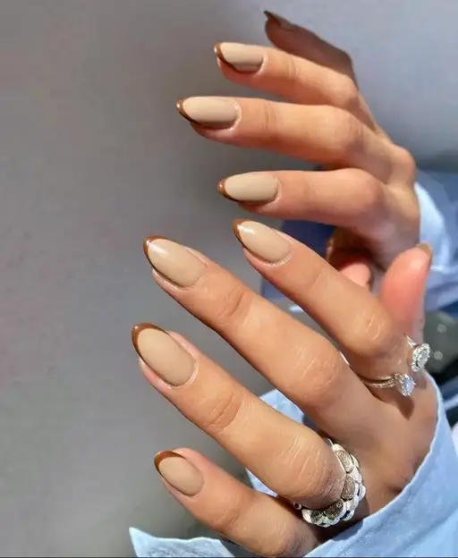 french tips nails
