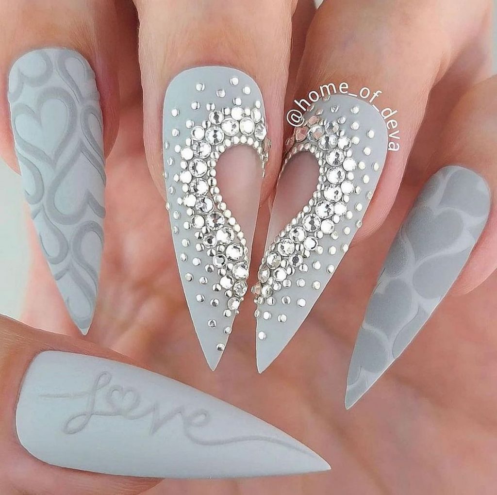 Grey nails with heart