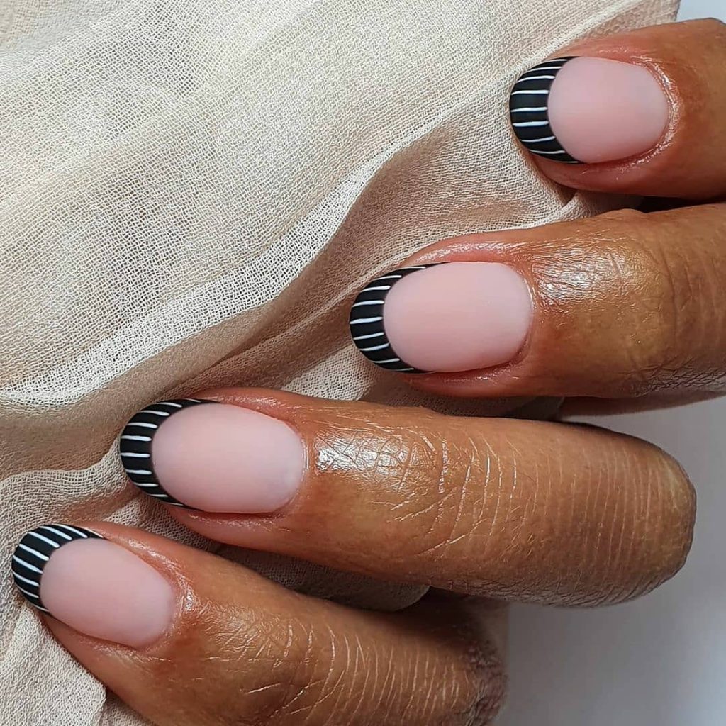 black French nails 