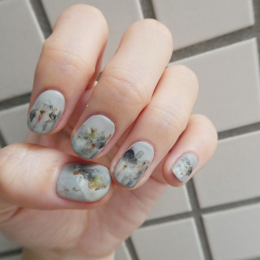 Abstract nails| Short nail designs