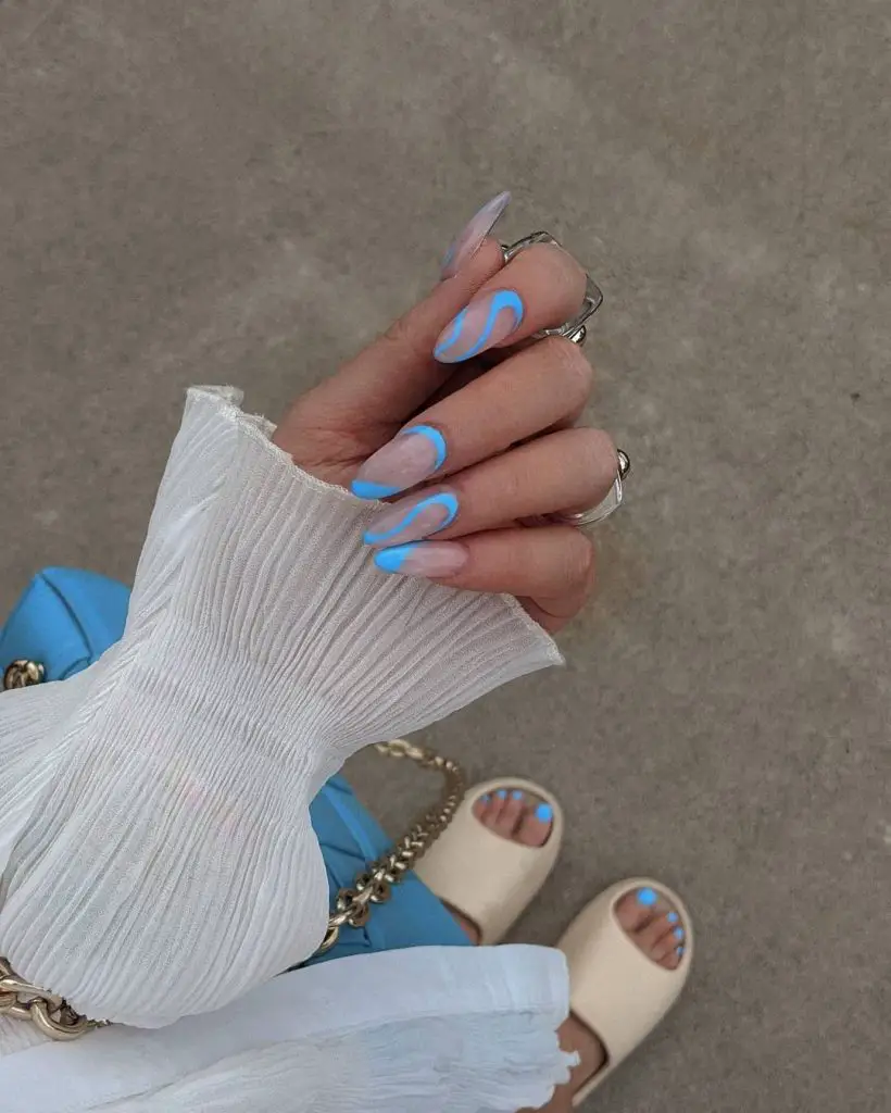 blue nails in wavy art