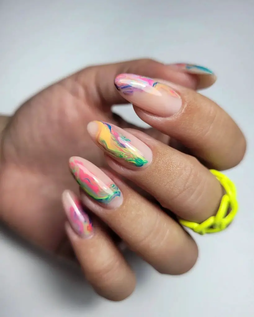 Abstract swirl nail art