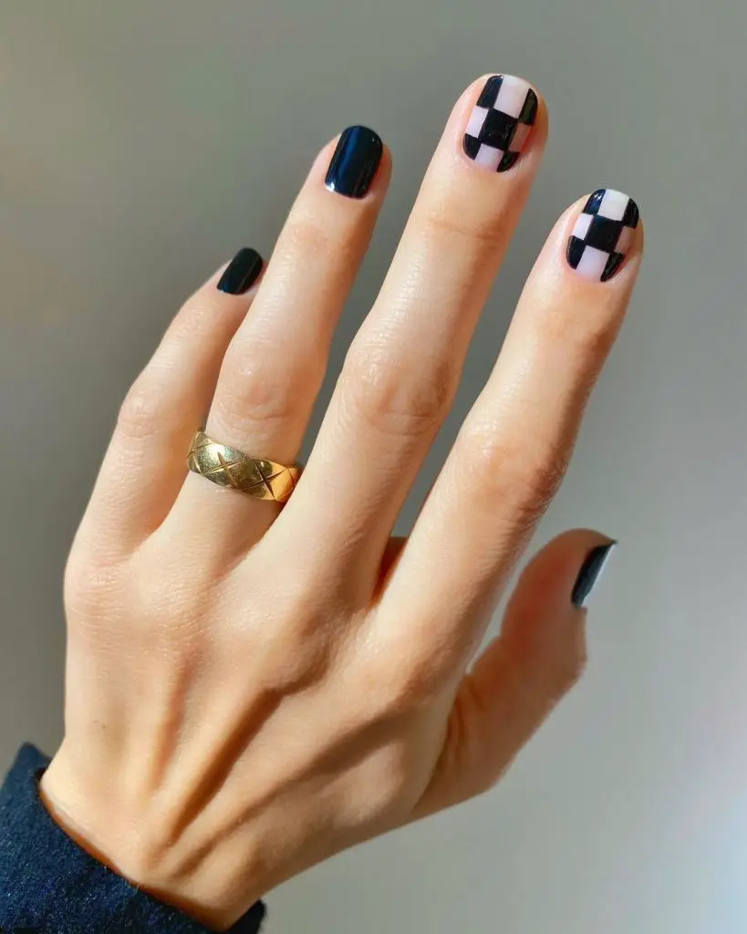 checkered nails