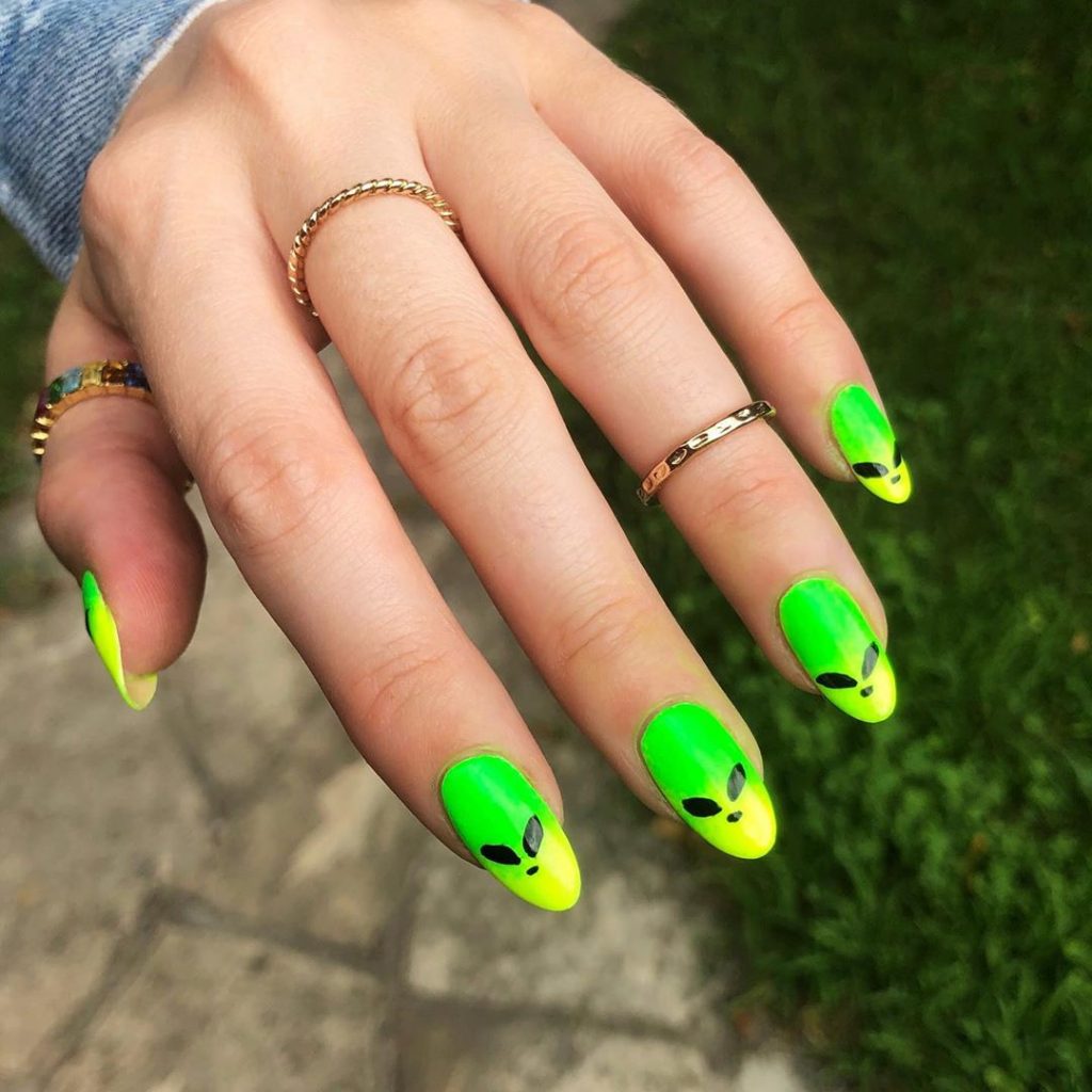 Green yellow nails