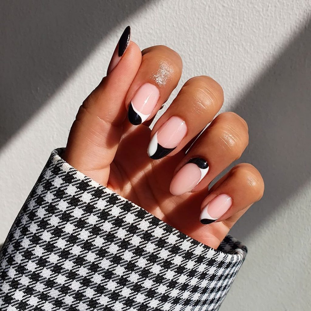 Monochrome nail designs