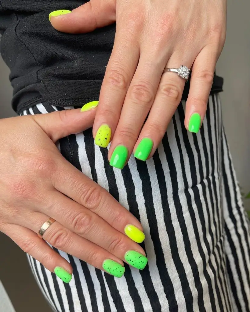 Bright green and yellow nail ideas