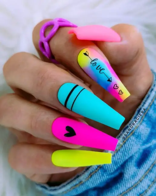 Lovely neon nail ideas for summer