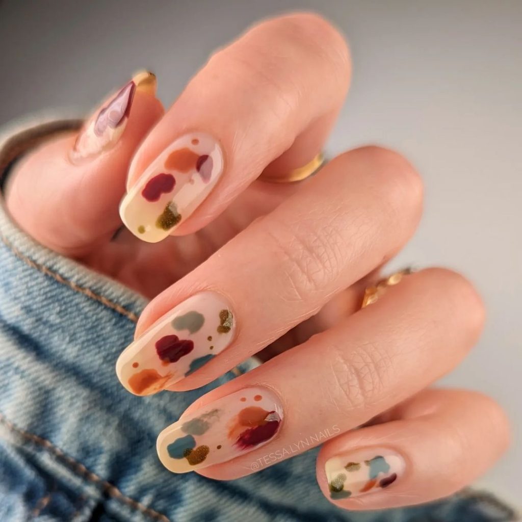 Abstract nail ideas