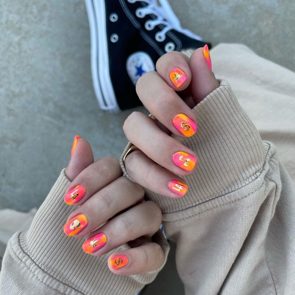 Ombre nail inspo