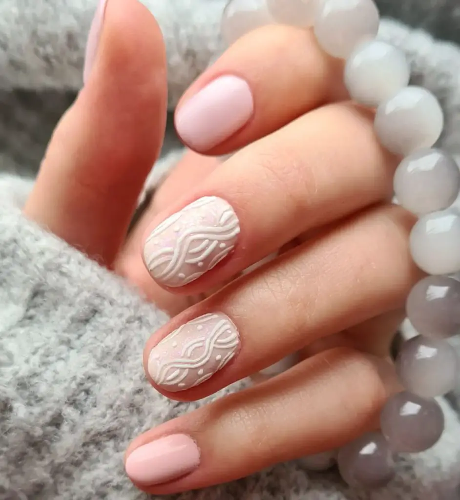 Acrylic textured white nails