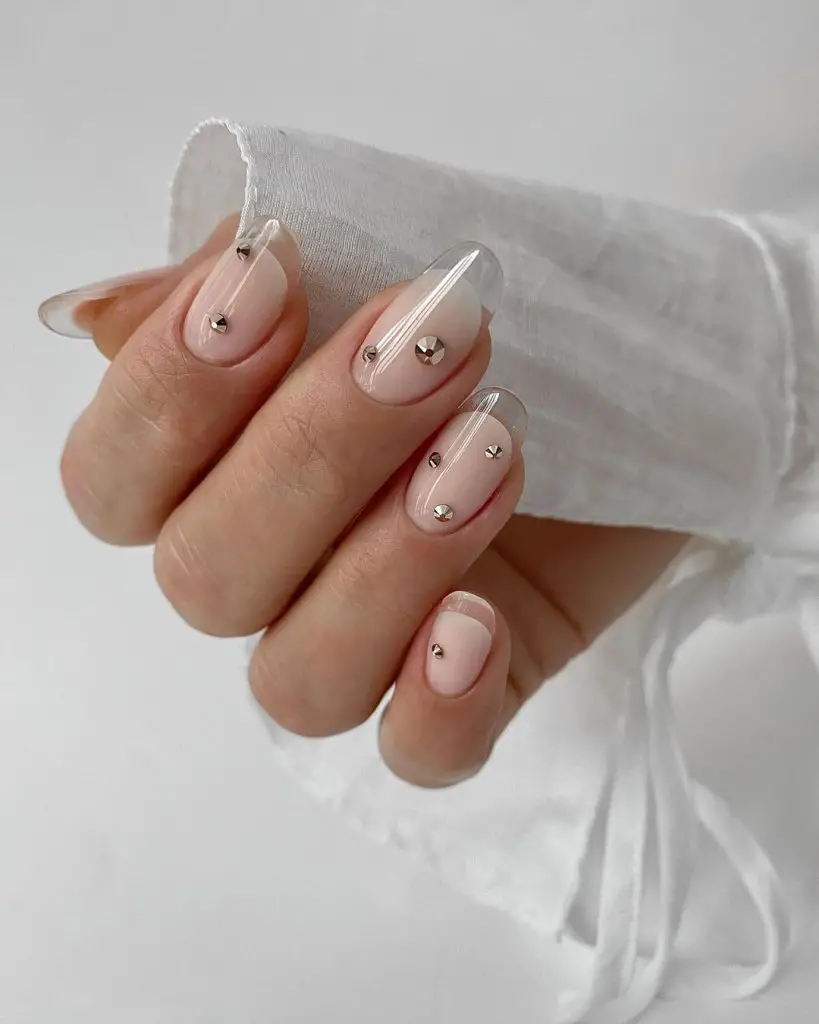 Nail art with rhinestone| Minimal nail ideas