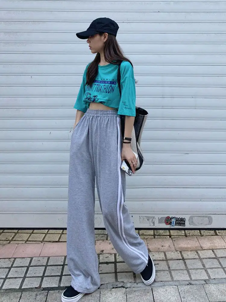 Aesthetic korean style outfits 