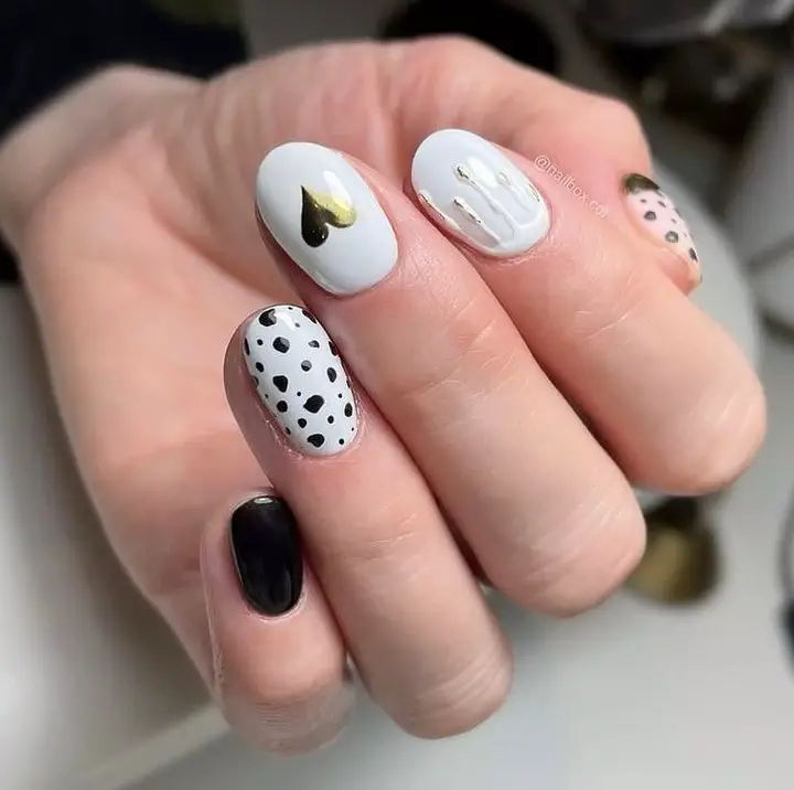 Cute short almond nail ideas 