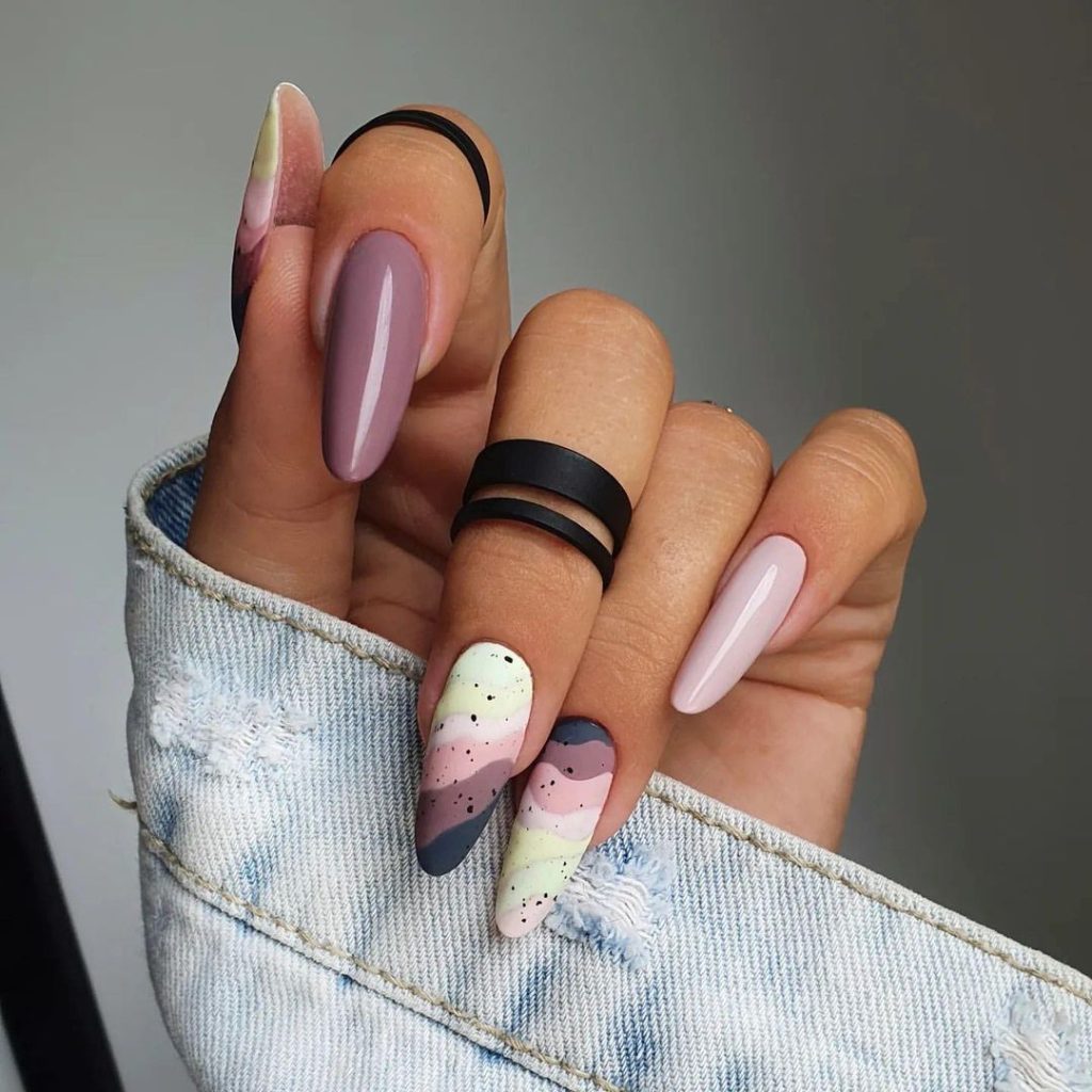 Almond nails with matte nail designs 