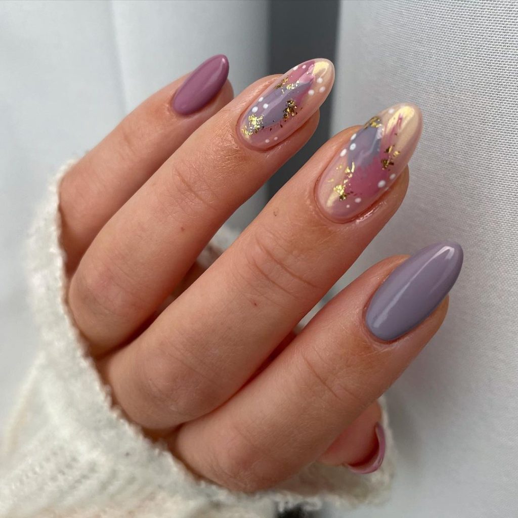 trendy almond nails 