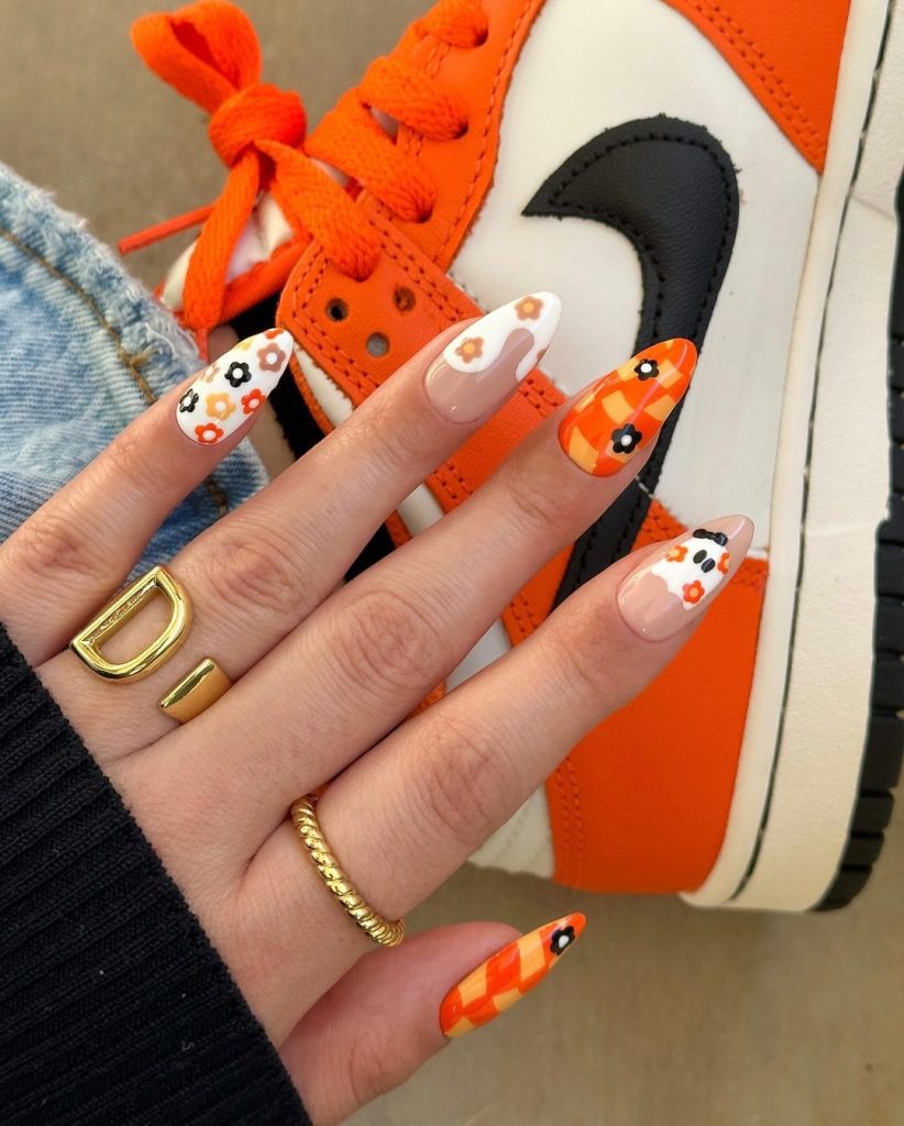 Orange autumn nails 