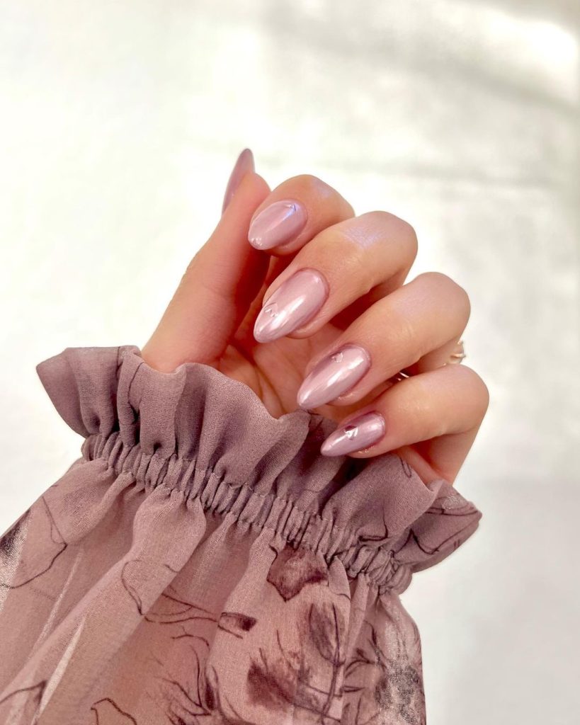 Elegant pink nails