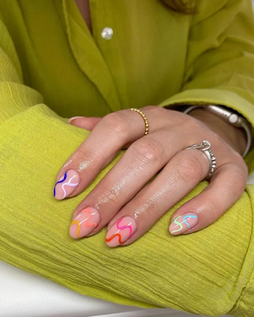 Colorful swirl nails