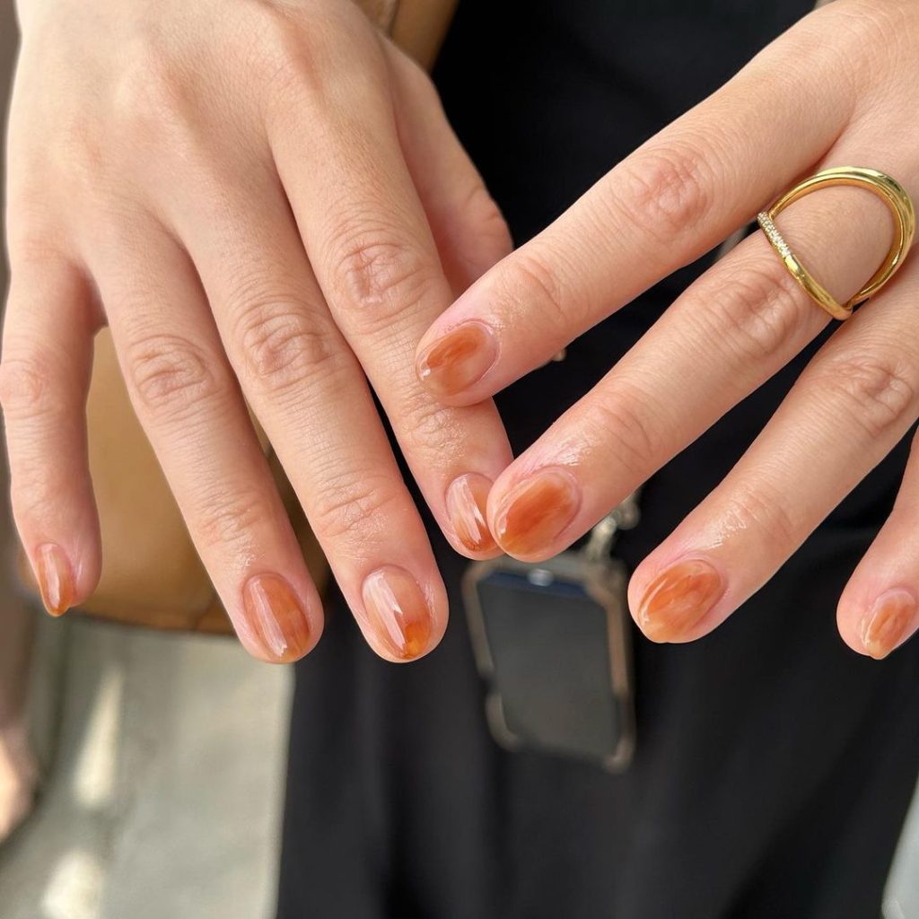 Japanese gel manicures for autumn nail inspo