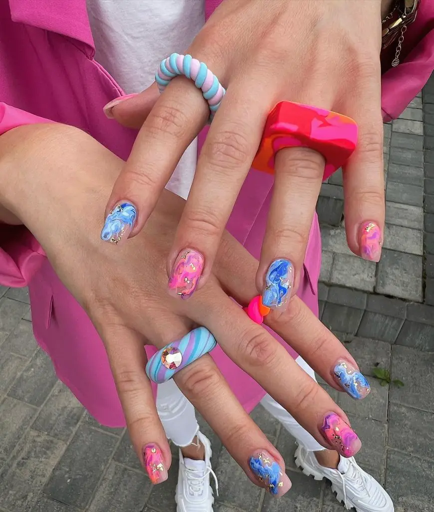 Vibrant pink and blue marble nails| August nails inspo for summer