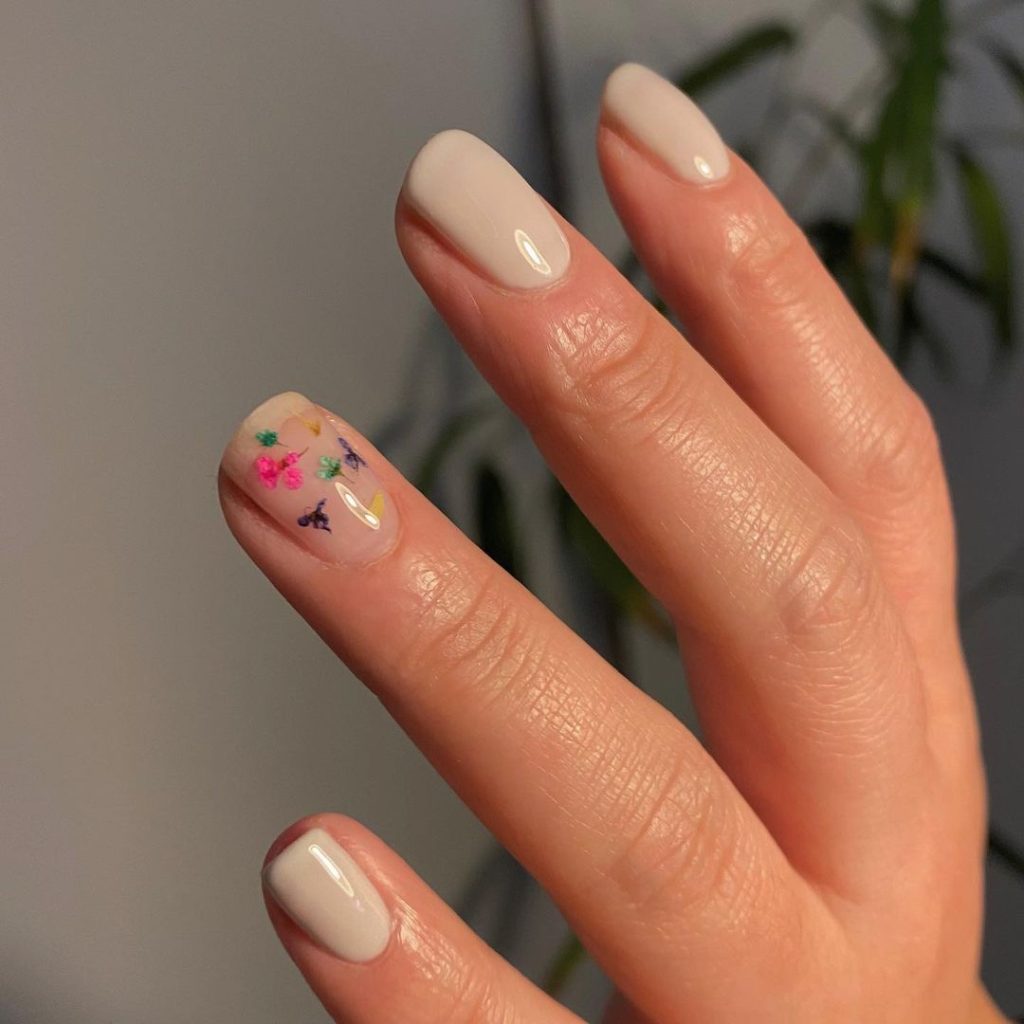 Dried Flower nails