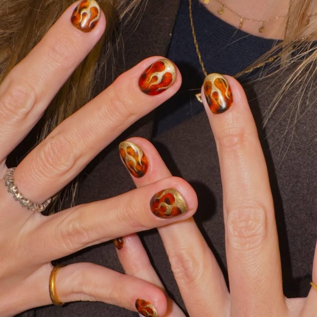Torties short nails for autumn mani