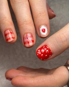 Strawberry shortcake nail ideas