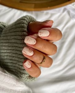 minimalist winter nails