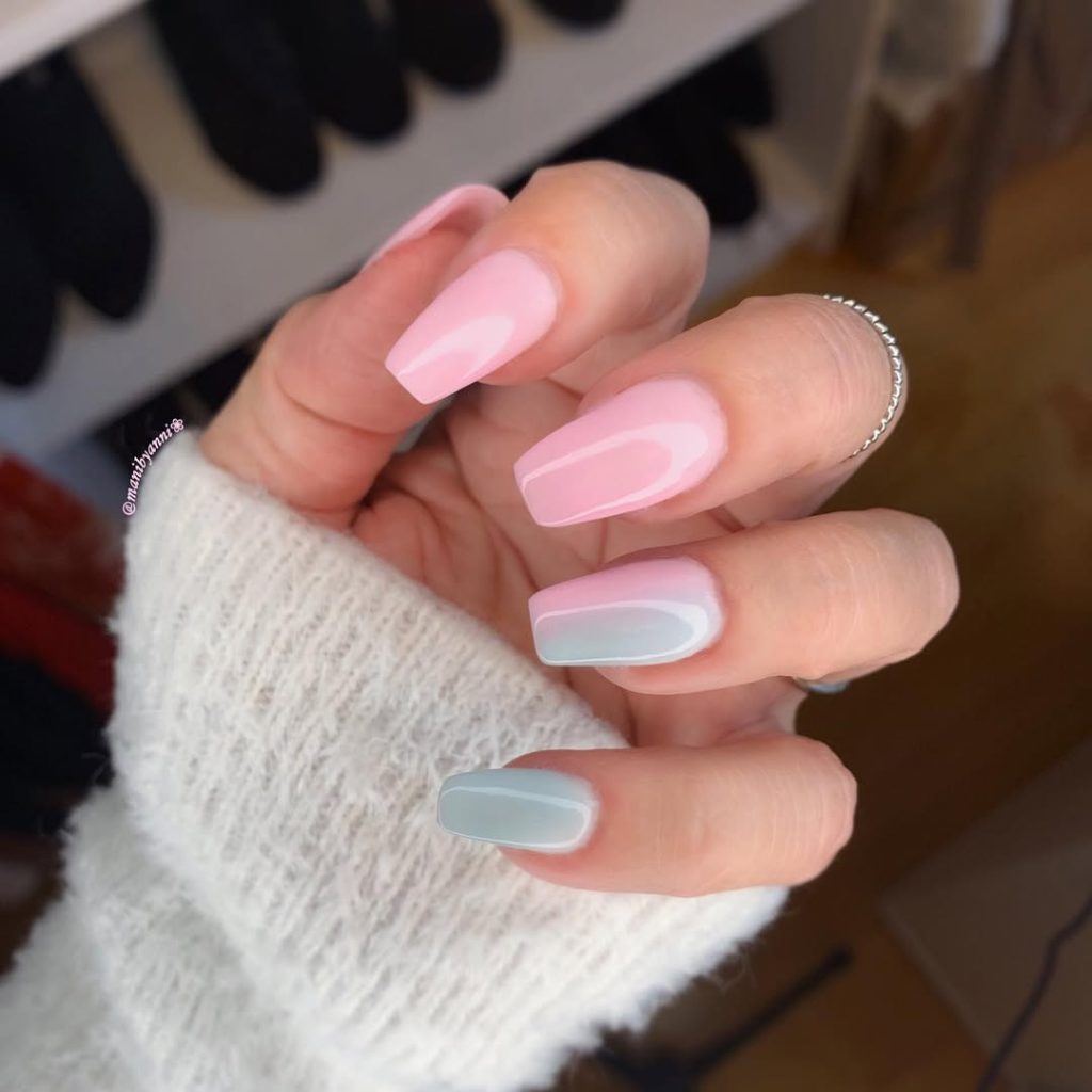 classic ombre mint nail ideas