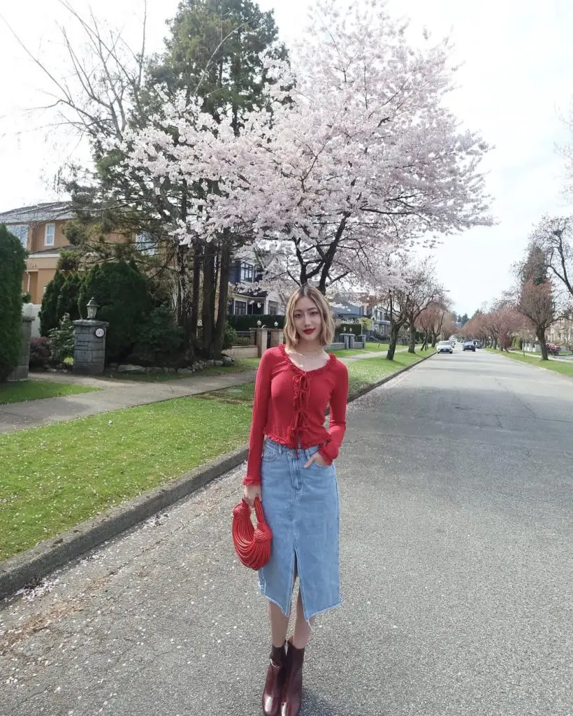 denim skirt outfits for spring