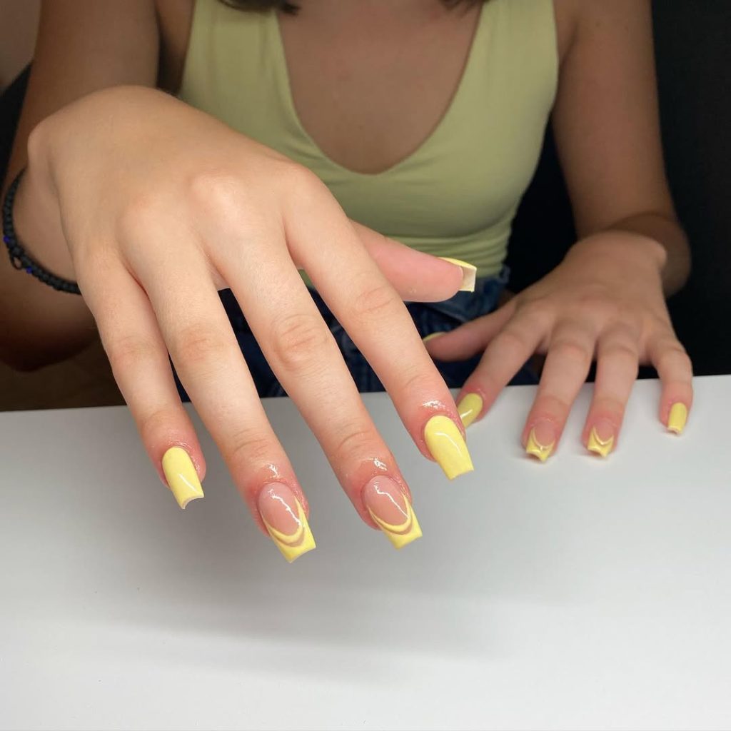 yellow spring nails