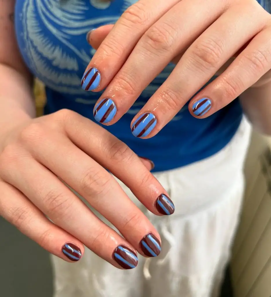 Gorgeous stripes summer nails