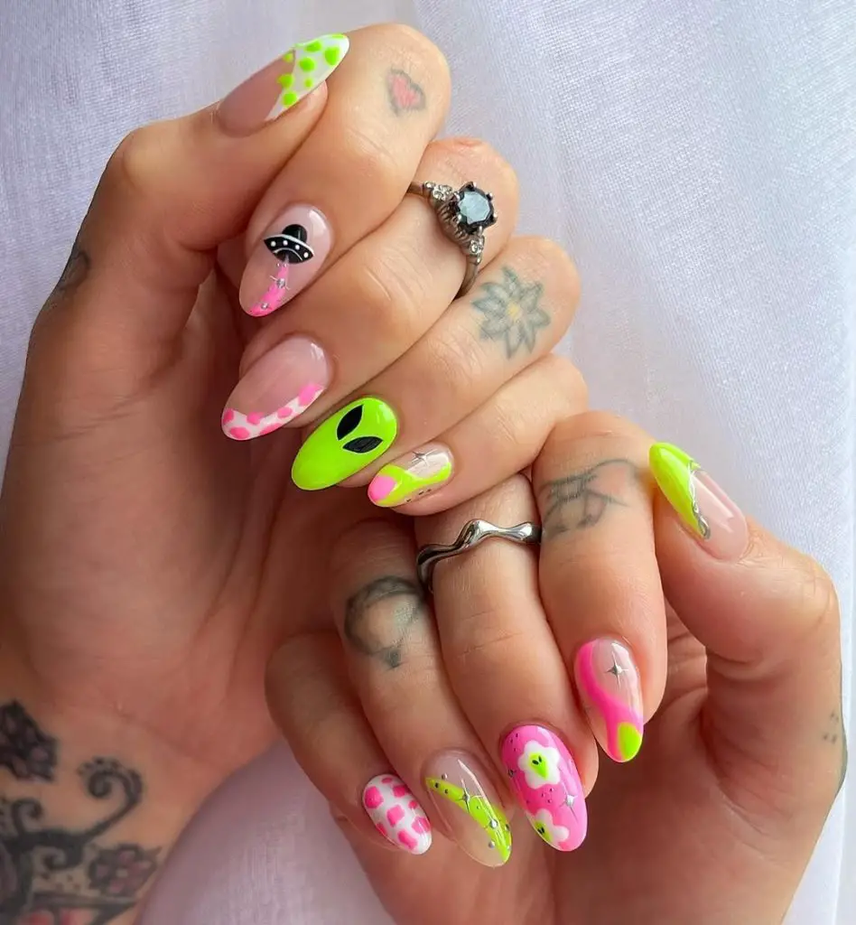funky festival nail art