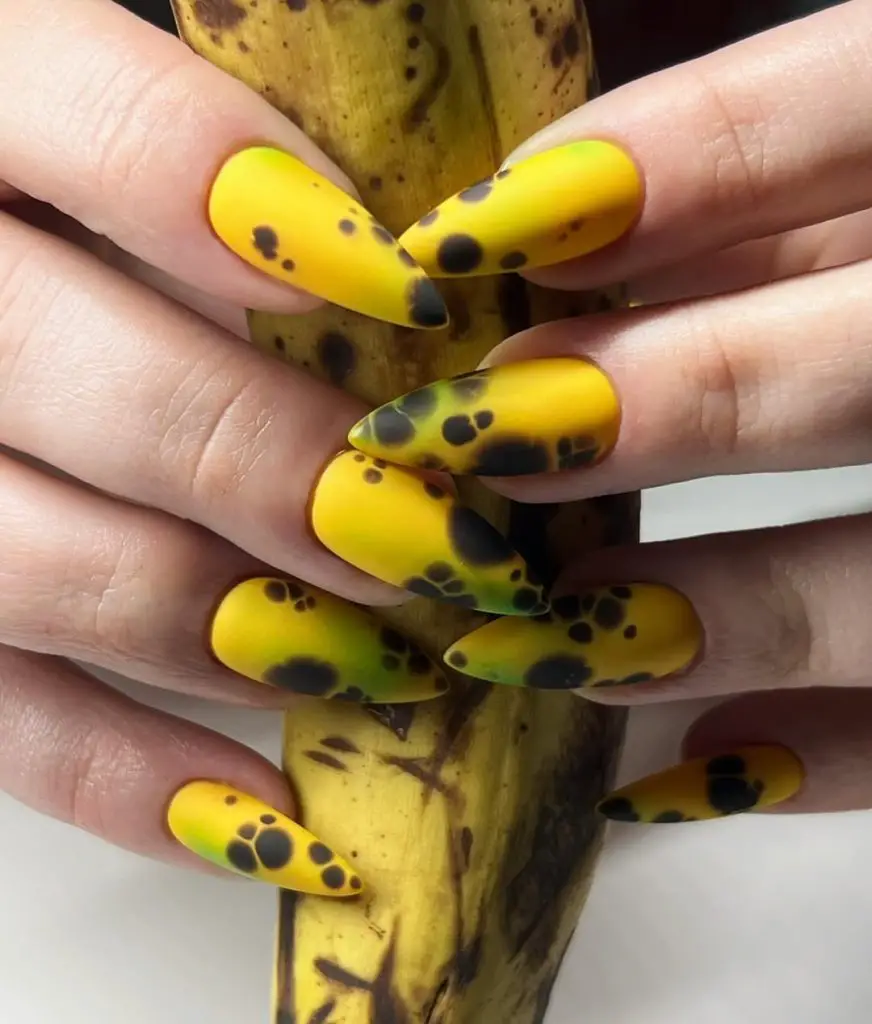 Ripened banana nails