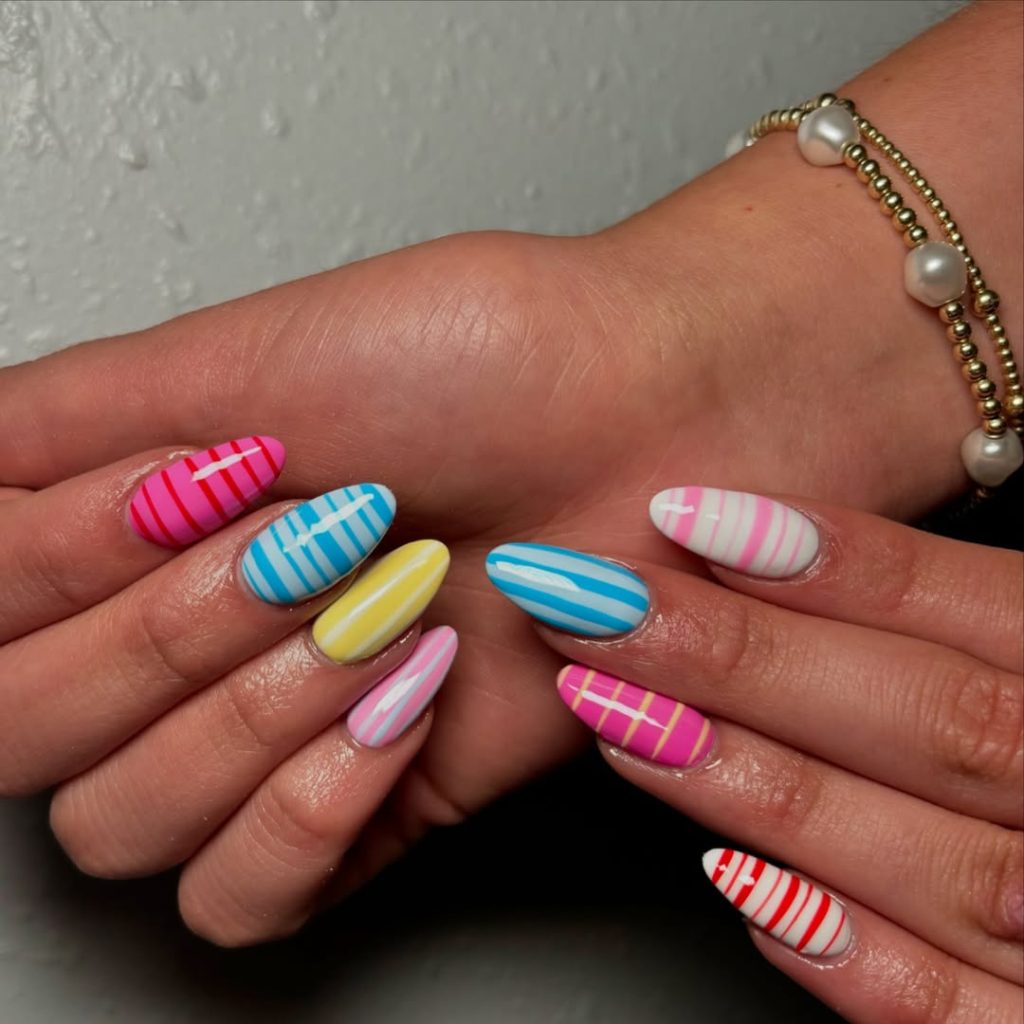 stripe nails for summer mani
