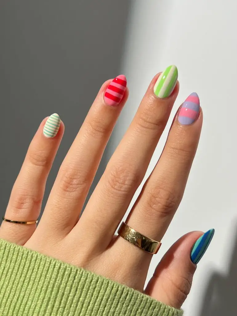 sun strped nails