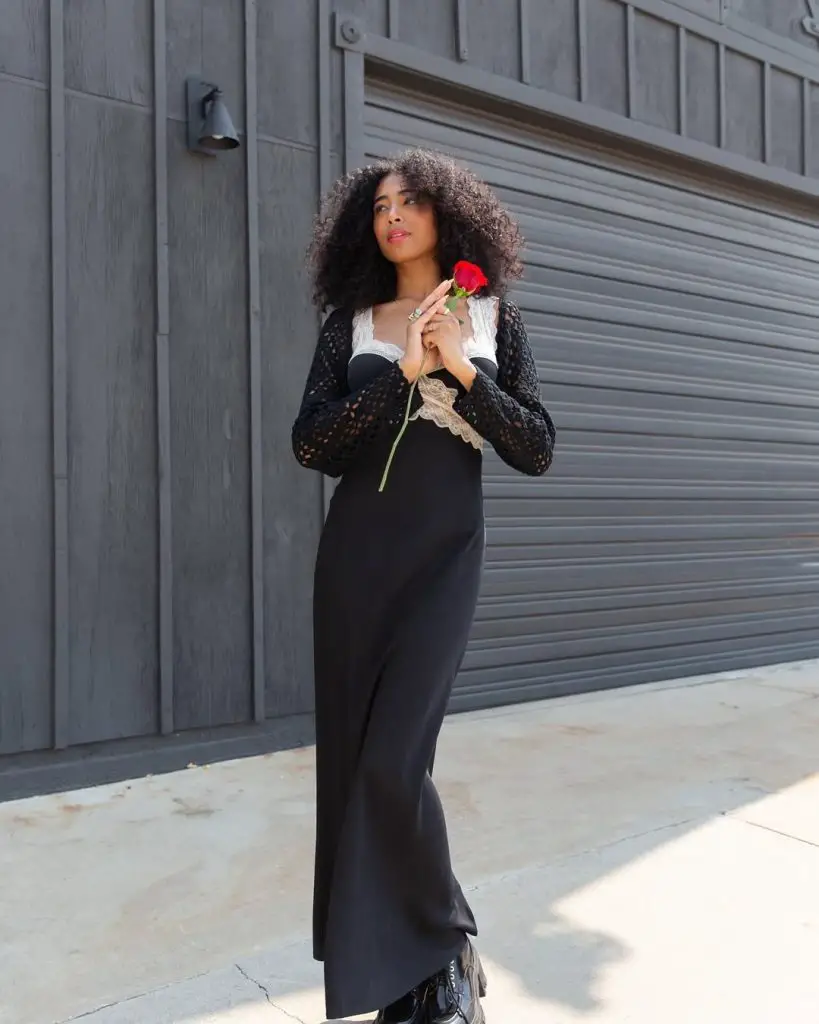 Morticia addams halloween costume
