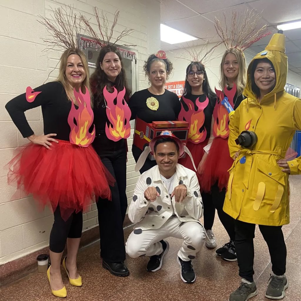 GROUP HALLOWEEN COSTUME IDEAS