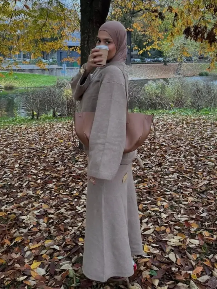neutral fall outfit ideas for hijabis