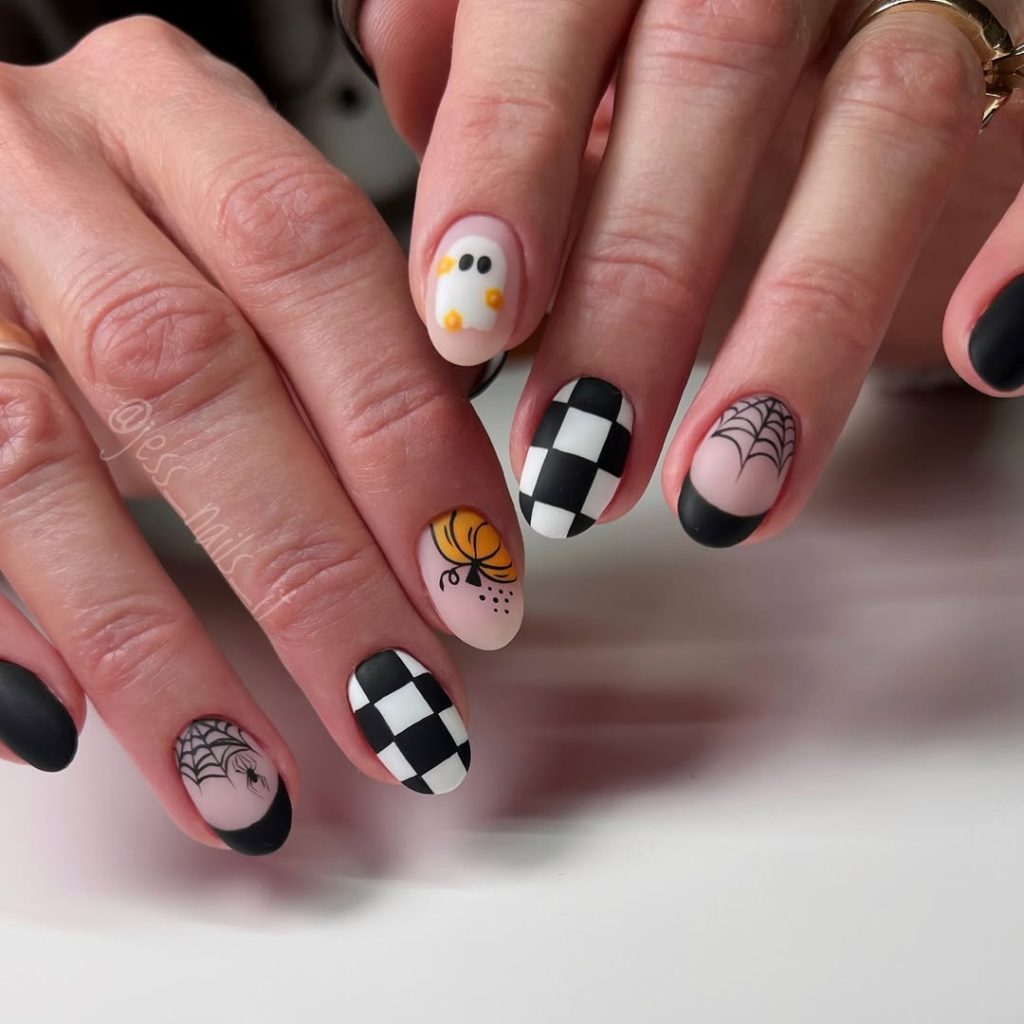 The itty bitty spider nails