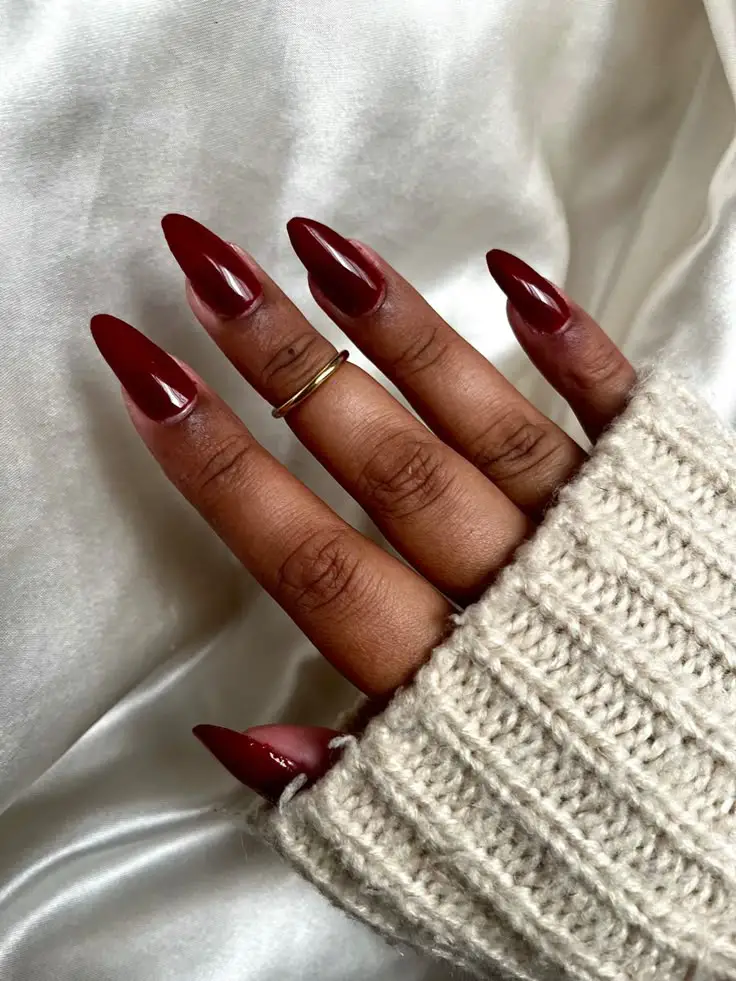 classic red nails